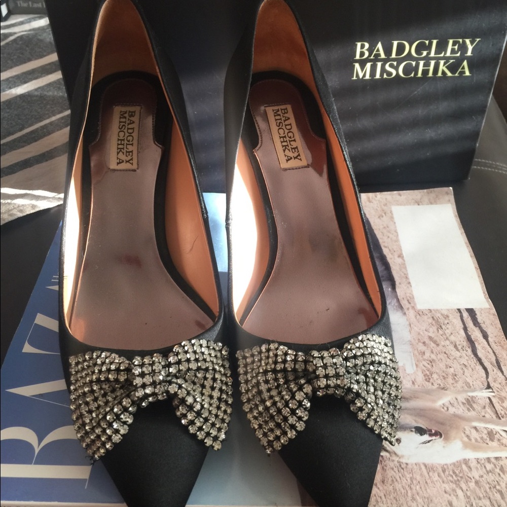 Badgley Mischka pumps